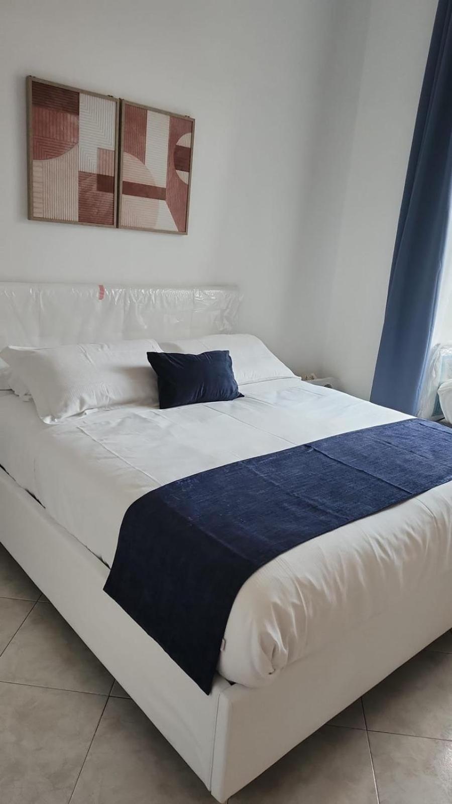 Domus Chiara Al Colosseo Apartment