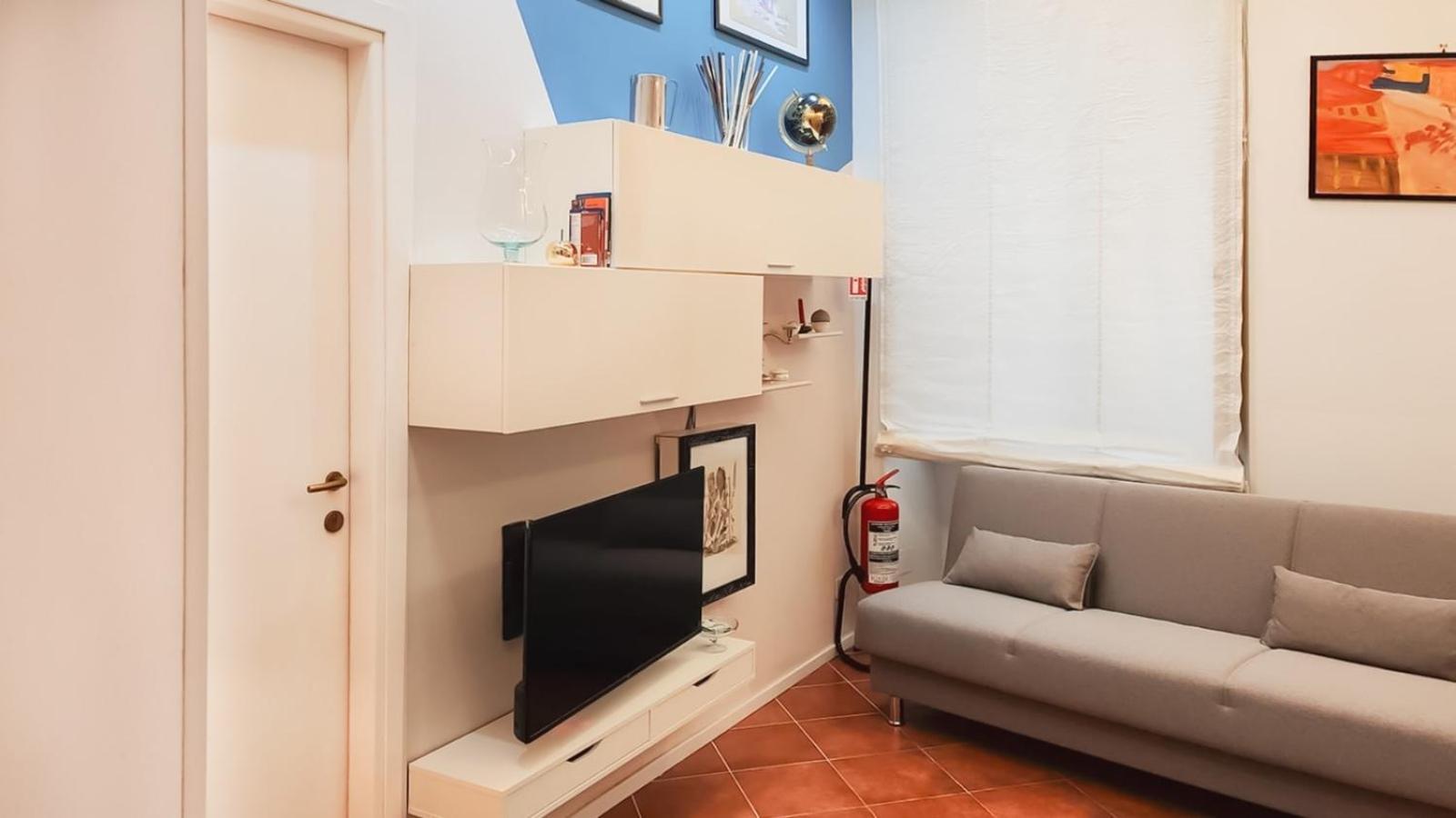 Apartment Domus Chiara Al Colosseo *